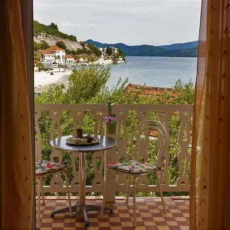 Matijas - 20m From The 3* Klek