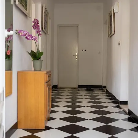 Gostinjska kuća Matijas - 20m From The