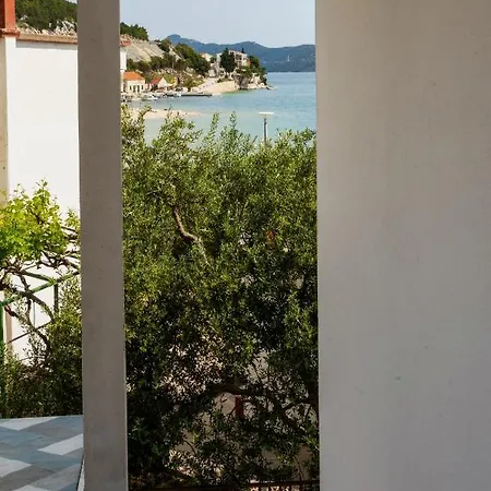 Matijas - 20m From The Gostinjska kuća 3*